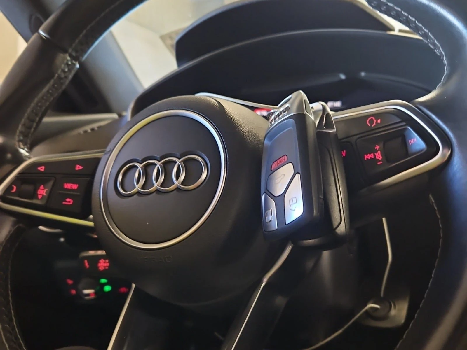 Audi Tt S - изображение 8