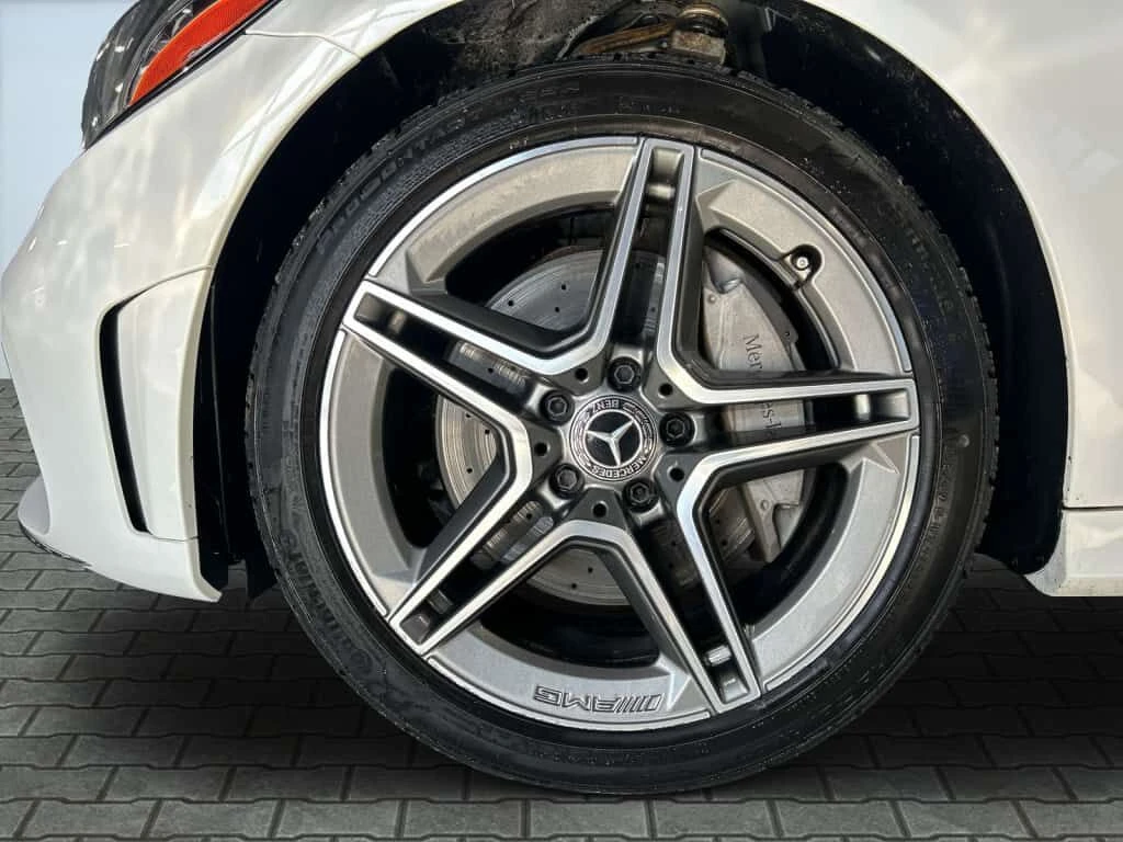 Mercedes-Benz C 300 * 4MATIC AMG Pkg/ NAVI/Sunroof/Leather * CARFAX * , снимка 12 - Автомобили и джипове - 53748124