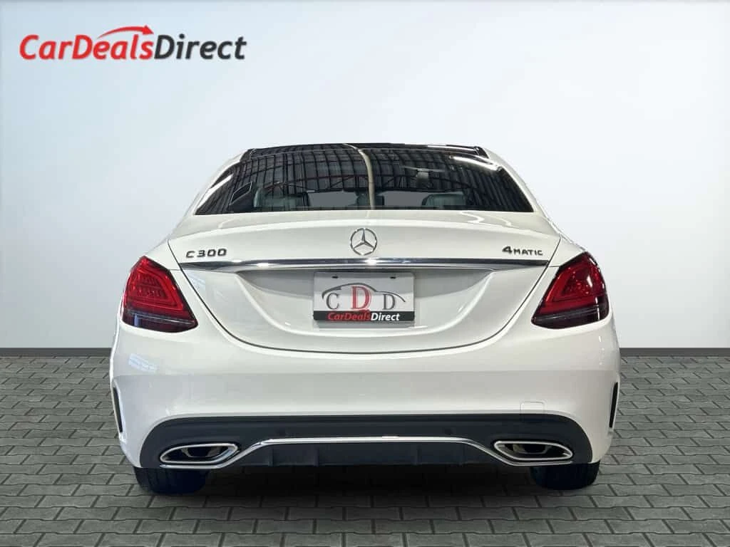 Mercedes-Benz C 300 * 4MATIC AMG Pkg/ NAVI/Sunroof/Leather * CARFAX * , снимка 5 - Автомобили и джипове - 53748124