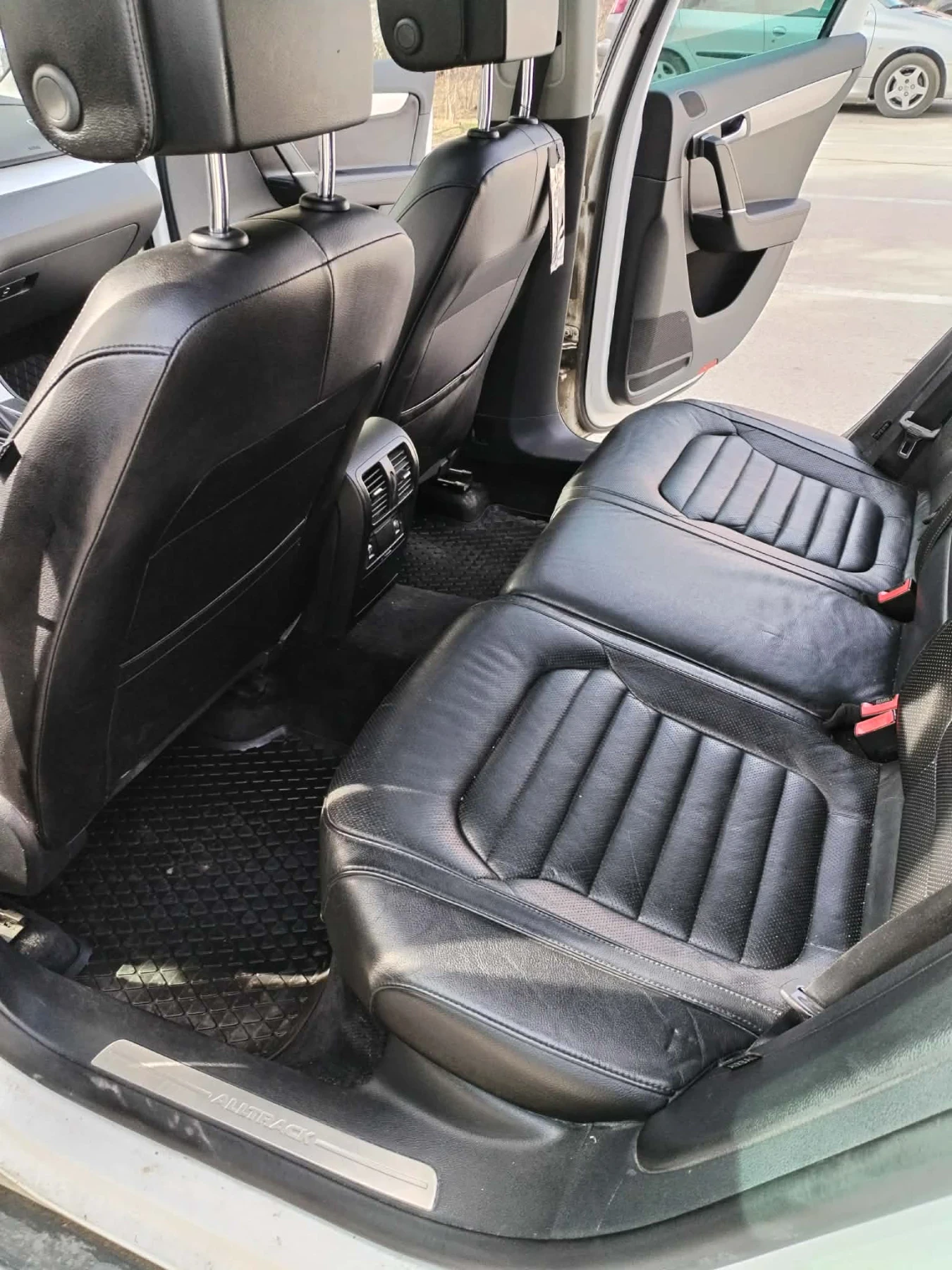 VW Alltrack 2.0 TDI DSG, снимка 16 - Автомобили и джипове - 53785814