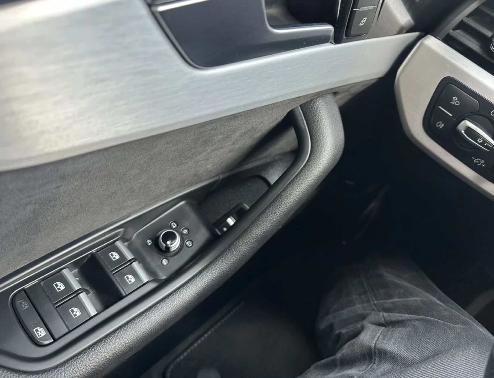 Audi A4 Avant 30 TDI S-LINE.S tronic.Navi.Led.Kamera, снимка 13 - Автомобили и джипове - 53807067