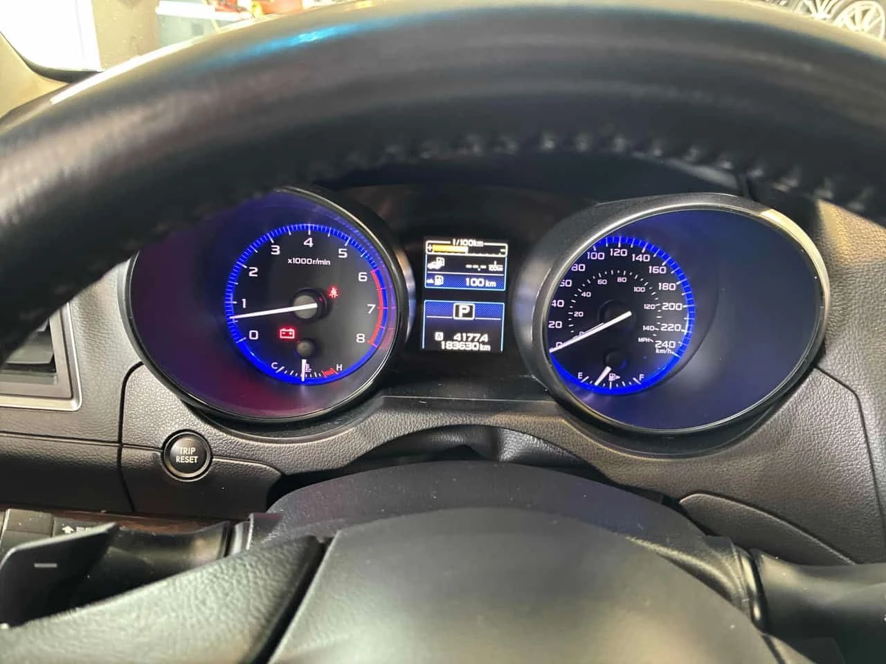 Subaru Outback * 5dr Wgn CVT 2.5i w/Limited Pkg * PANO* KEYLESS* , снимка 8 - Автомобили и джипове - 54014873