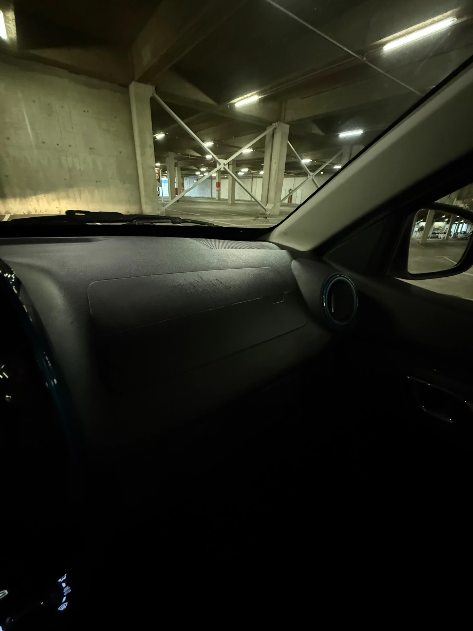 Dacia Spring, снимка 12 - Автомобили и джипове - 54236831