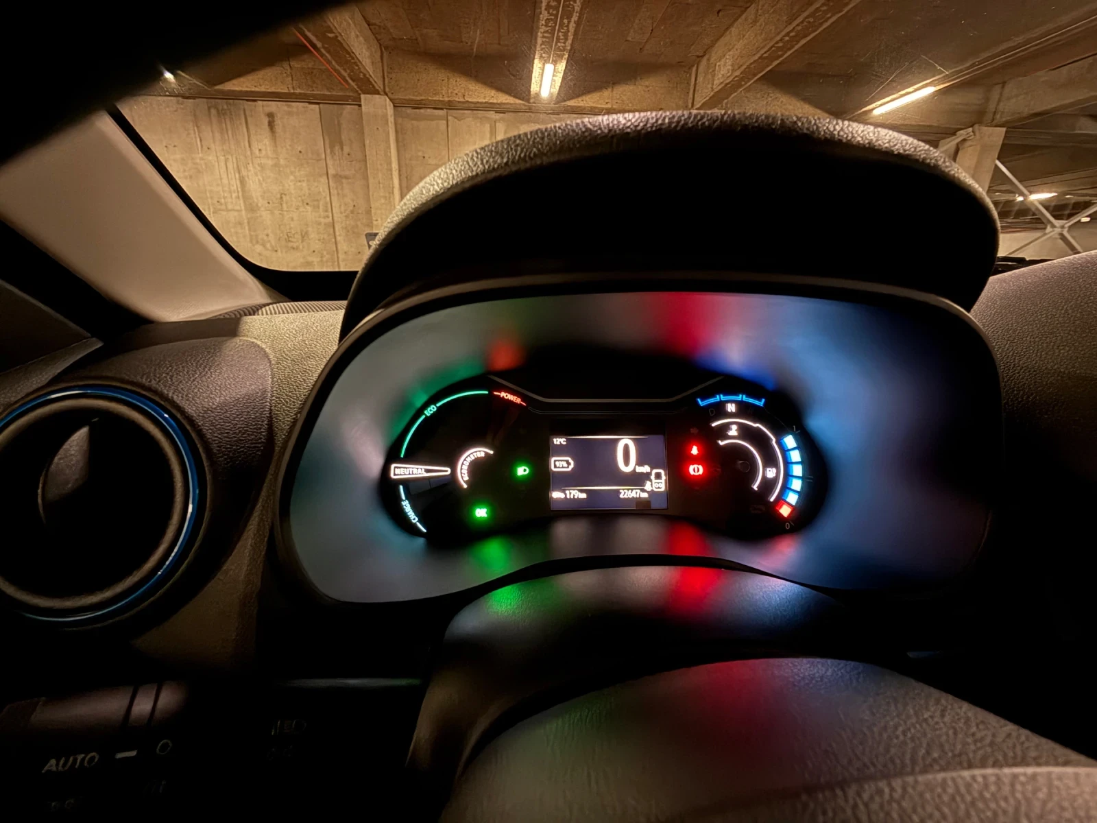 Dacia Spring, снимка 10 - Автомобили и джипове - 54236831