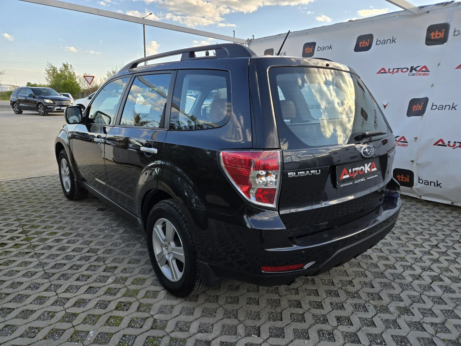Subaru Forester 2.0i-150кс= АВТОМАТ= 4Х4= ГАЗ= STI= КОЖА= ШИБЕДАХ, снимка 5 - Автомобили и джипове - 54323477
