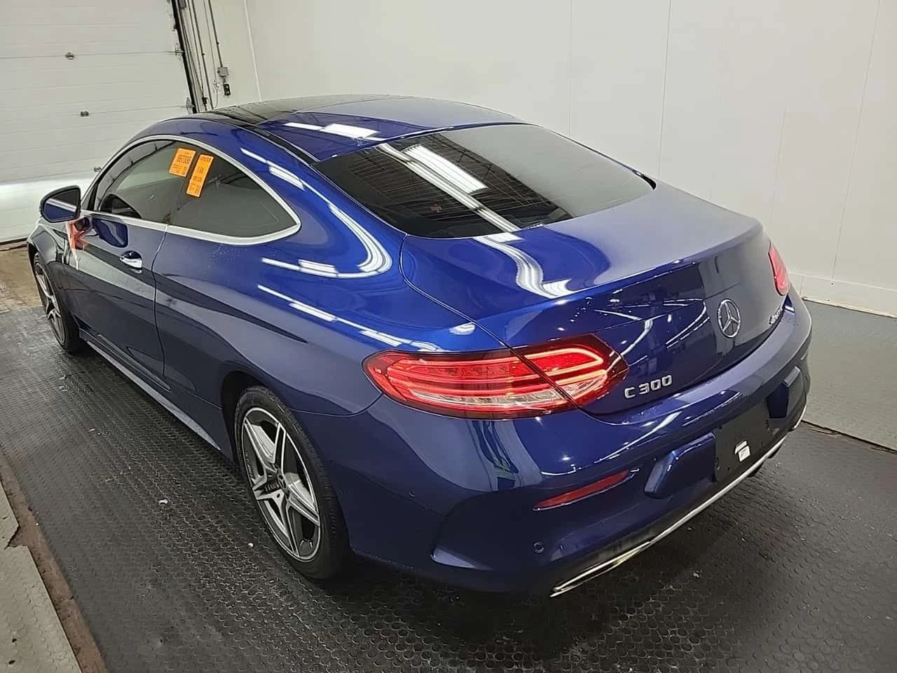 Mercedes-Benz C 300 * CARFAX * FULL DIGITAL * 2 KEYS * , снимка 4 - Автомобили и джипове - 54423136