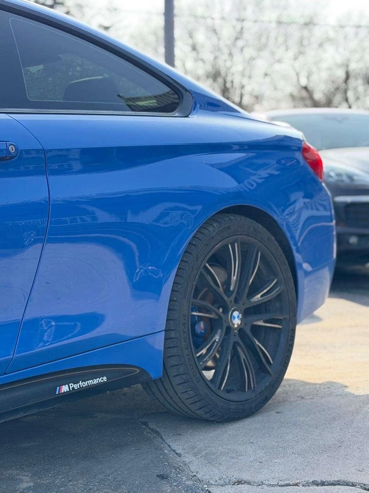 BMW 435 * 435i xDrive AWD (BMW Individual Santorini Blue) , снимка 14 - Автомобили и джипове - 54863670