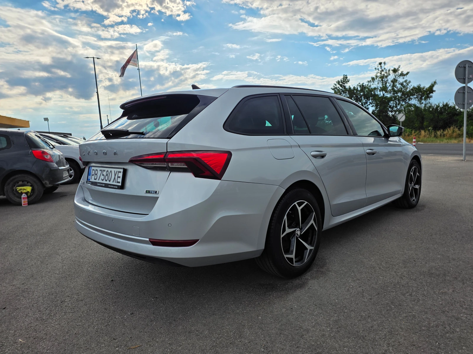 Skoda Octavia 1.5= M-HEV= 150кс, снимка 5 - Автомобили и джипове - 55191787