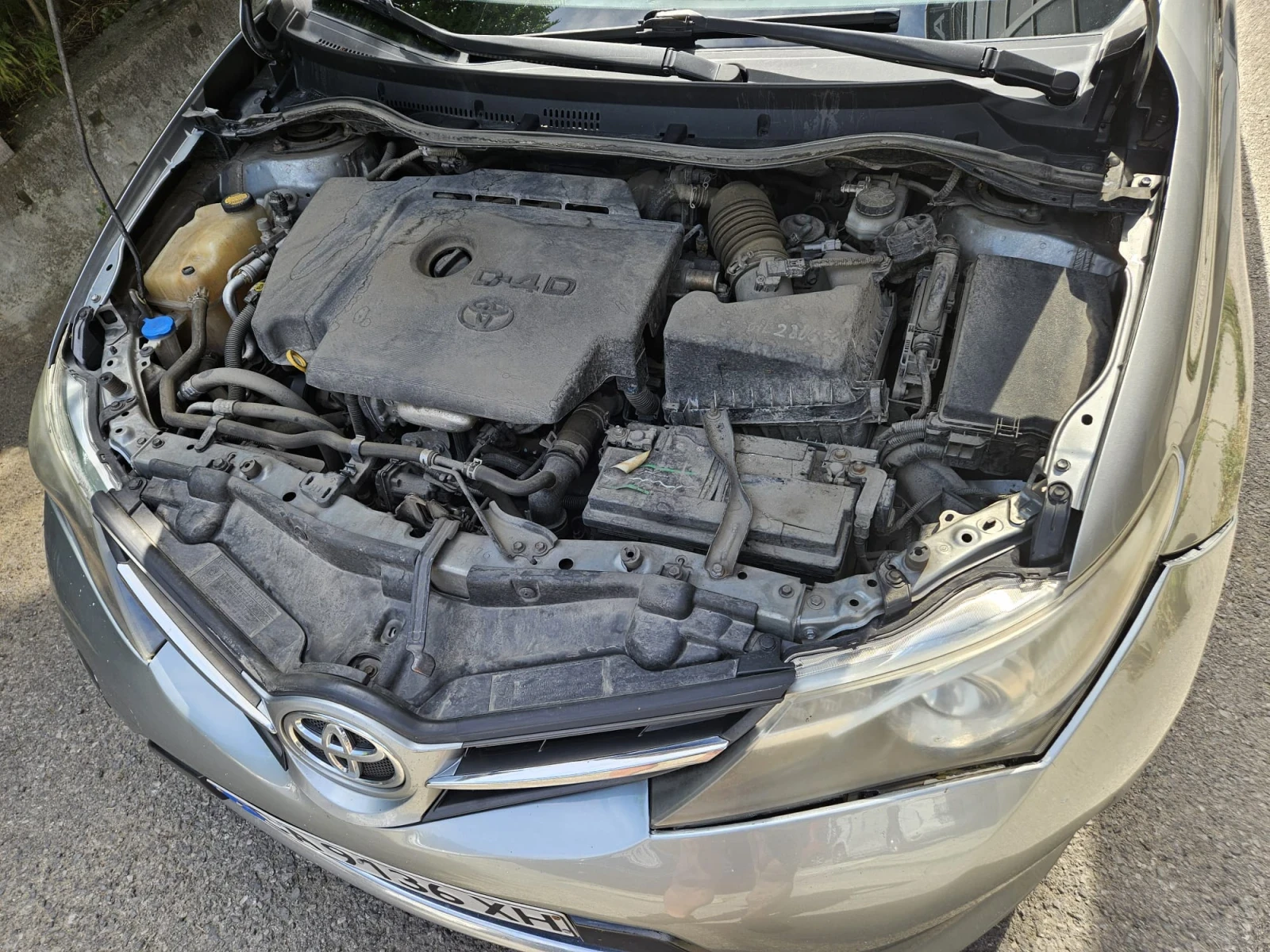 Toyota Auris, снимка 7 - Автомобили и джипове - 55942430