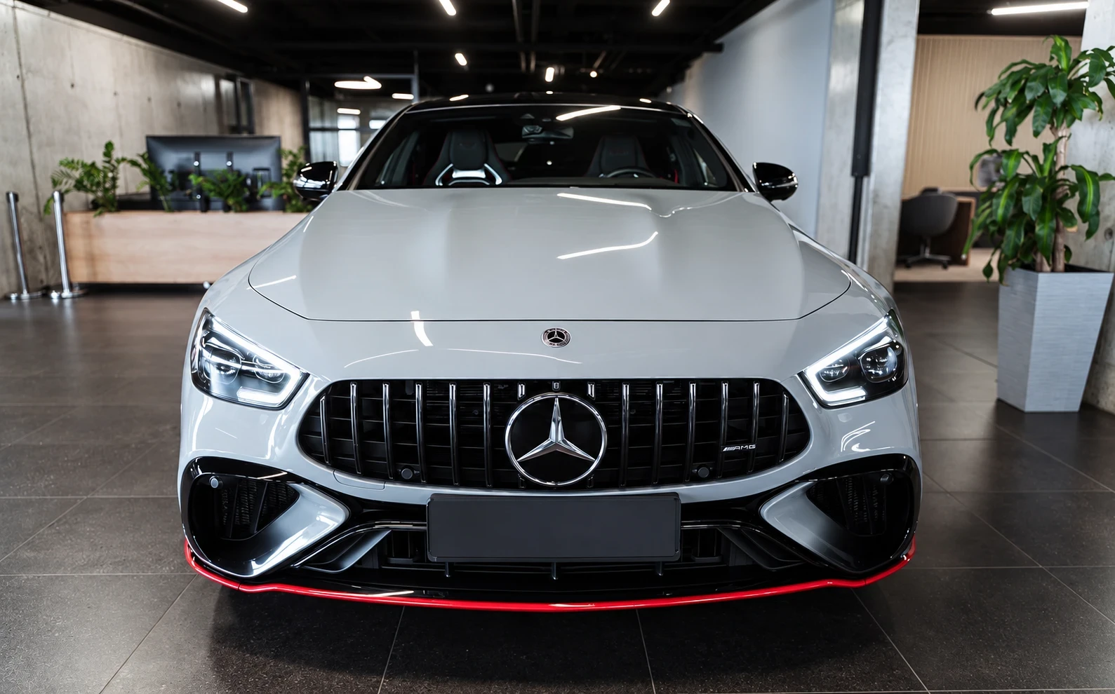 Mercedes-Benz AMG GT  63 S E PERFORMANCE 4MATIC+ F1 Edition, снимка 2 - Автомобили и джипове - 56164397