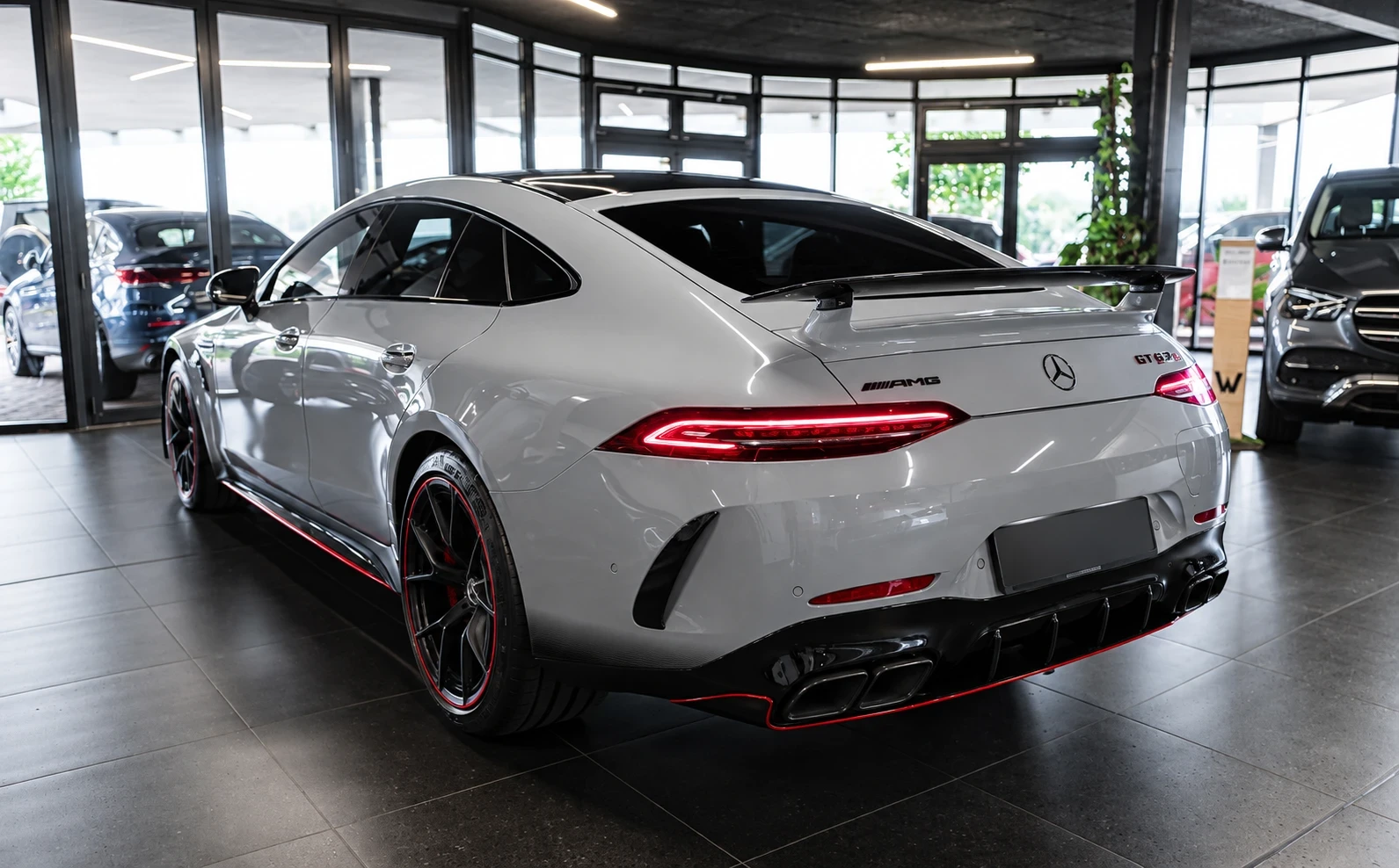 Mercedes-Benz AMG GT  63 S E PERFORMANCE 4MATIC+ F1 Edition, снимка 3 - Автомобили и джипове - 56164397