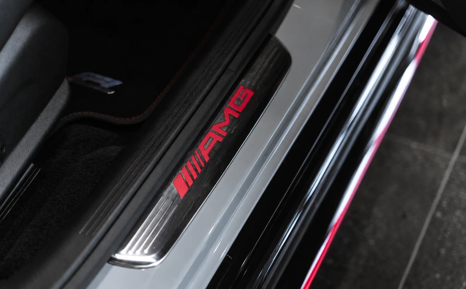 Mercedes-Benz AMG GT  63 S E PERFORMANCE 4MATIC+ F1 Edition, снимка 17 - Автомобили и джипове - 56164397