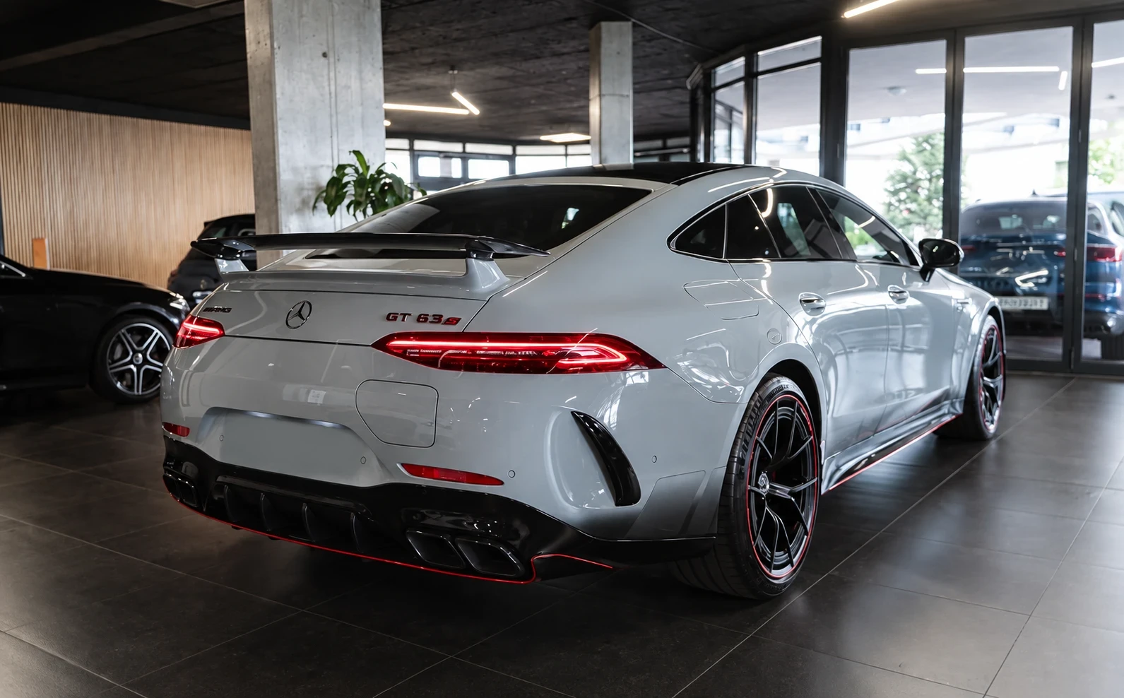 Mercedes-Benz AMG GT  63 S E PERFORMANCE 4MATIC+ F1 Edition, снимка 4 - Автомобили и джипове - 56164397