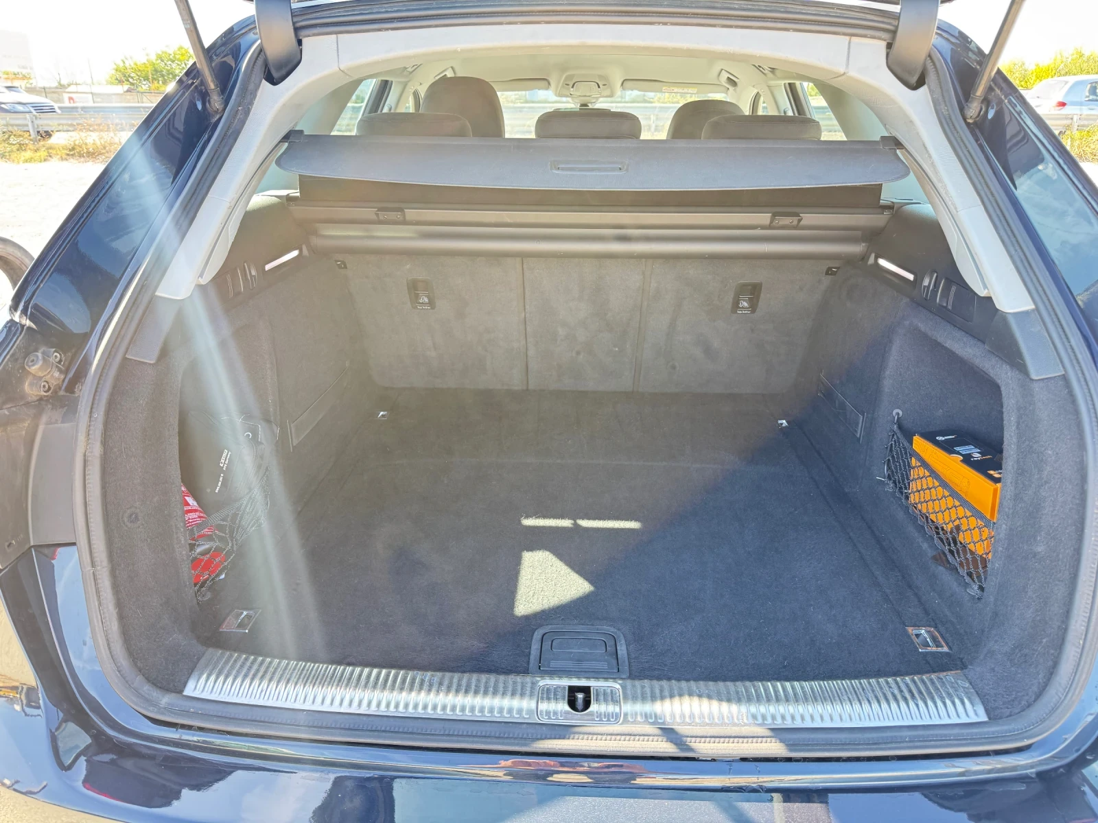 Audi A4 2.0 TDI, снимка 11 - Автомобили и джипове - 56371195