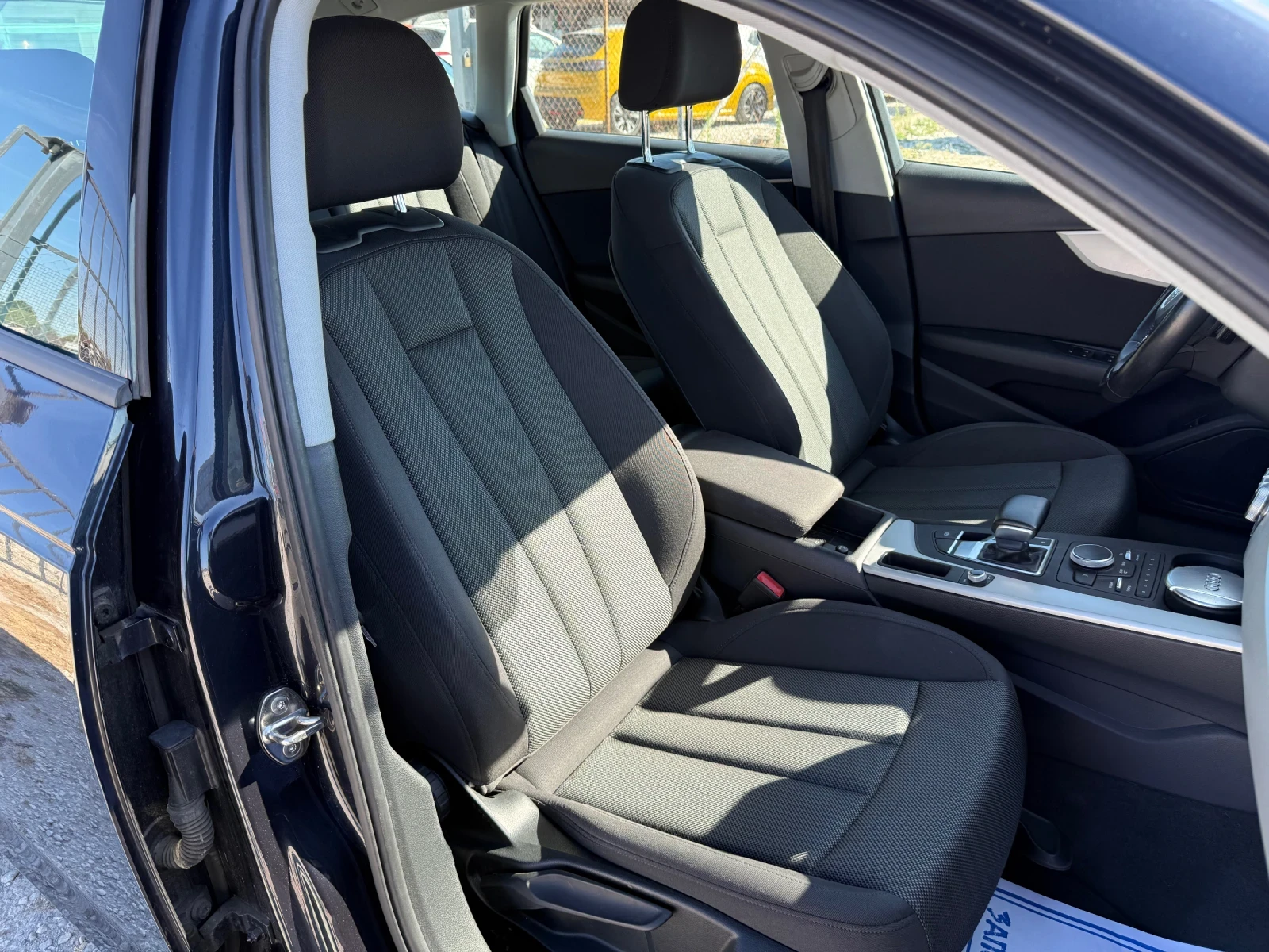 Audi A4 2.0 TDI, снимка 9 - Автомобили и джипове - 56371195