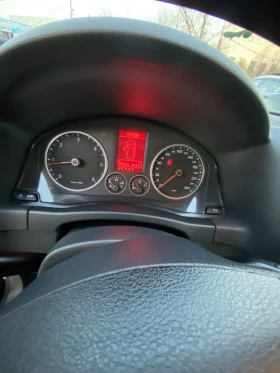 VW Tiguan 2.0 TDI 4Х4 АВТОМАТИК, снимка 10