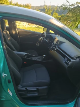 Toyota C-HR 17 000 KM, снимка 11
