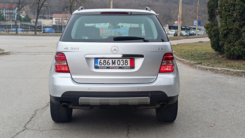 Mercedes-Benz ML 320 4 MATIC, снимка 4 - Автомобили и джипове - 49190699