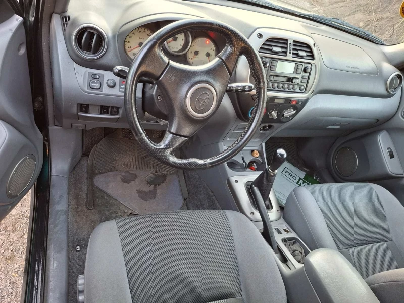 Toyota Rav4, снимка 7 - Автомобили и джипове - 49250420