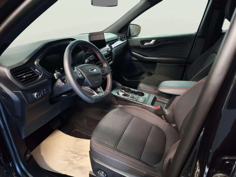 Ford Kuga 2.0, снимка 7 - Автомобили и джипове - 52081350