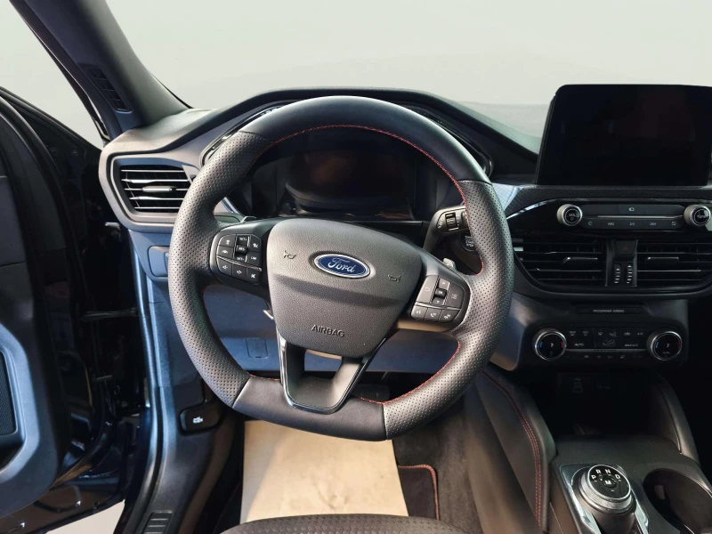 Ford Kuga 2.0, снимка 10 - Автомобили и джипове - 52081350