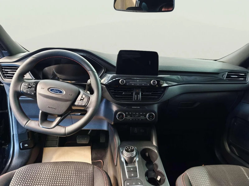 Ford Kuga 2.0, снимка 9 - Автомобили и джипове - 52081350