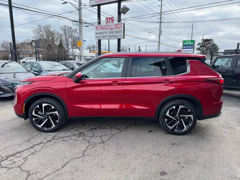 Mitsubishi Outlander SE 360CAM* PANO* BLINDSPOT* ПОДГРЕВ* KEYLESS* , снимка 2 - Автомобили и джипове - 52936992