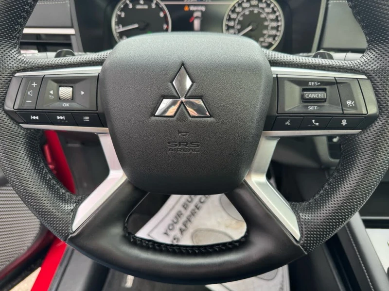 Mitsubishi Outlander SE 360CAM* PANO* BLINDSPOT* ПОДГРЕВ* KEYLESS* , снимка 13 - Автомобили и джипове - 52936992