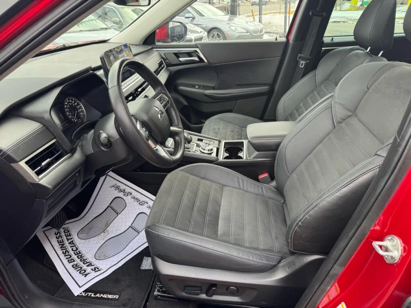 Mitsubishi Outlander SE 360CAM* PANO* BLINDSPOT* ПОДГРЕВ* KEYLESS* , снимка 16 - Автомобили и джипове - 52936992