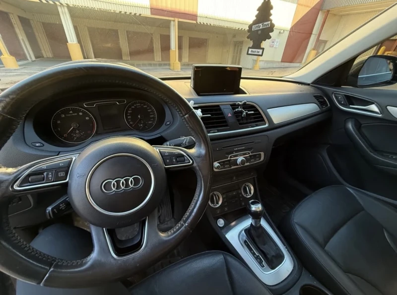 Audi Q3 * * CARFAX* * АВТОКРЕДИТ* * , снимка 6 - Автомобили и джипове - 52742599
