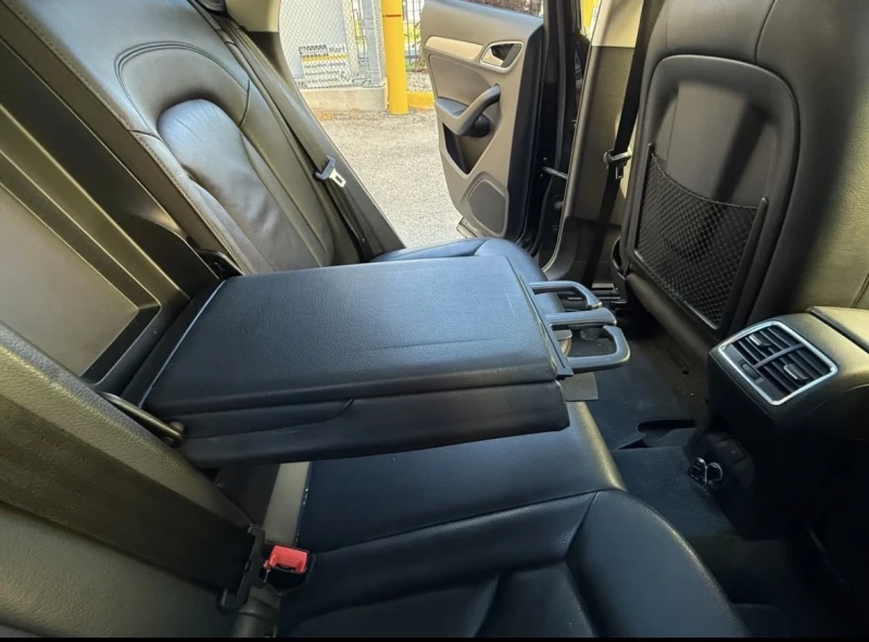 Audi Q3 * * CARFAX* * АВТОКРЕДИТ* * , снимка 5 - Автомобили и джипове - 52742599