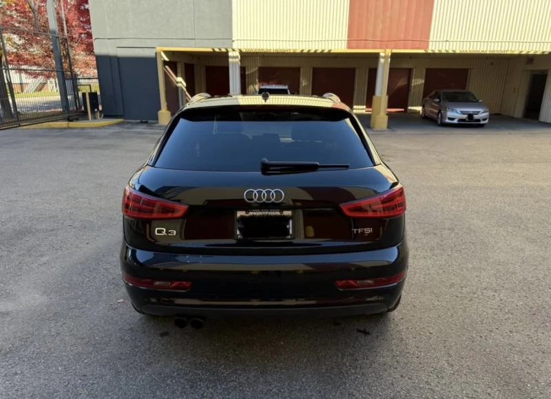 Audi Q3 * * CARFAX* * АВТОКРЕДИТ* * , снимка 3 - Автомобили и джипове - 52742599