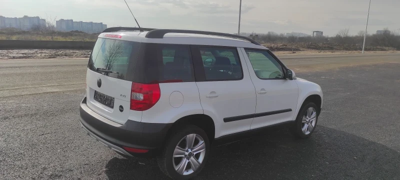Skoda Yeti 1.2TSI 105kc.5A, снимка 4 - Автомобили и джипове - 53384270