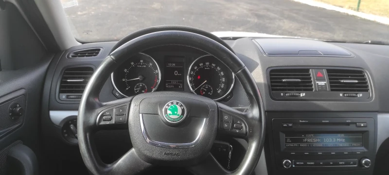 Skoda Yeti 1.2TSI 105kc.5A, снимка 12 - Автомобили и джипове - 53384270