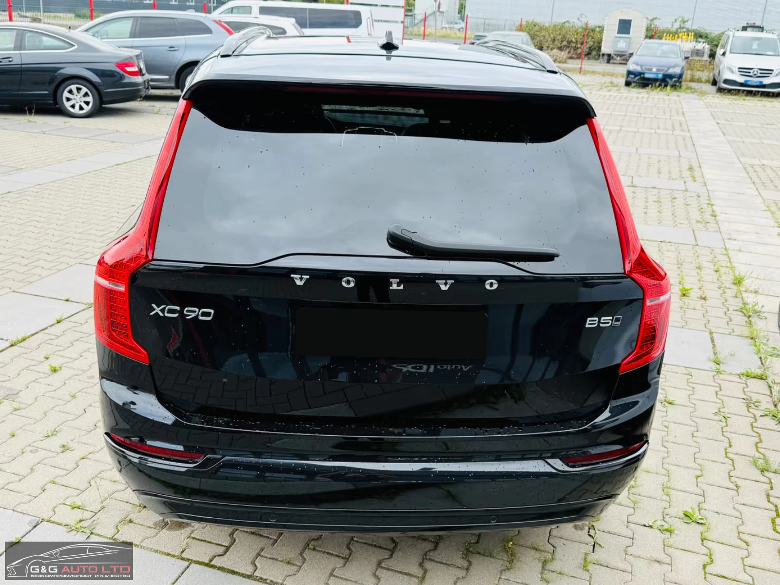 Volvo Xc90 B5/R-DESIGN/235HP/MEMO/CAM/NAVI/LED/AHK/302g - изображение 6
