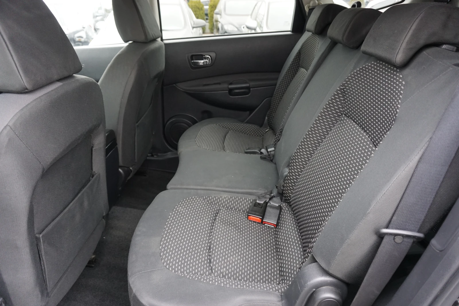 Nissan Qashqai + 2/4х4/НАВИ/6+ 1места/Газ.Уредба/Ст.Таван, снимка 14 - Автомобили и джипове - 53888692