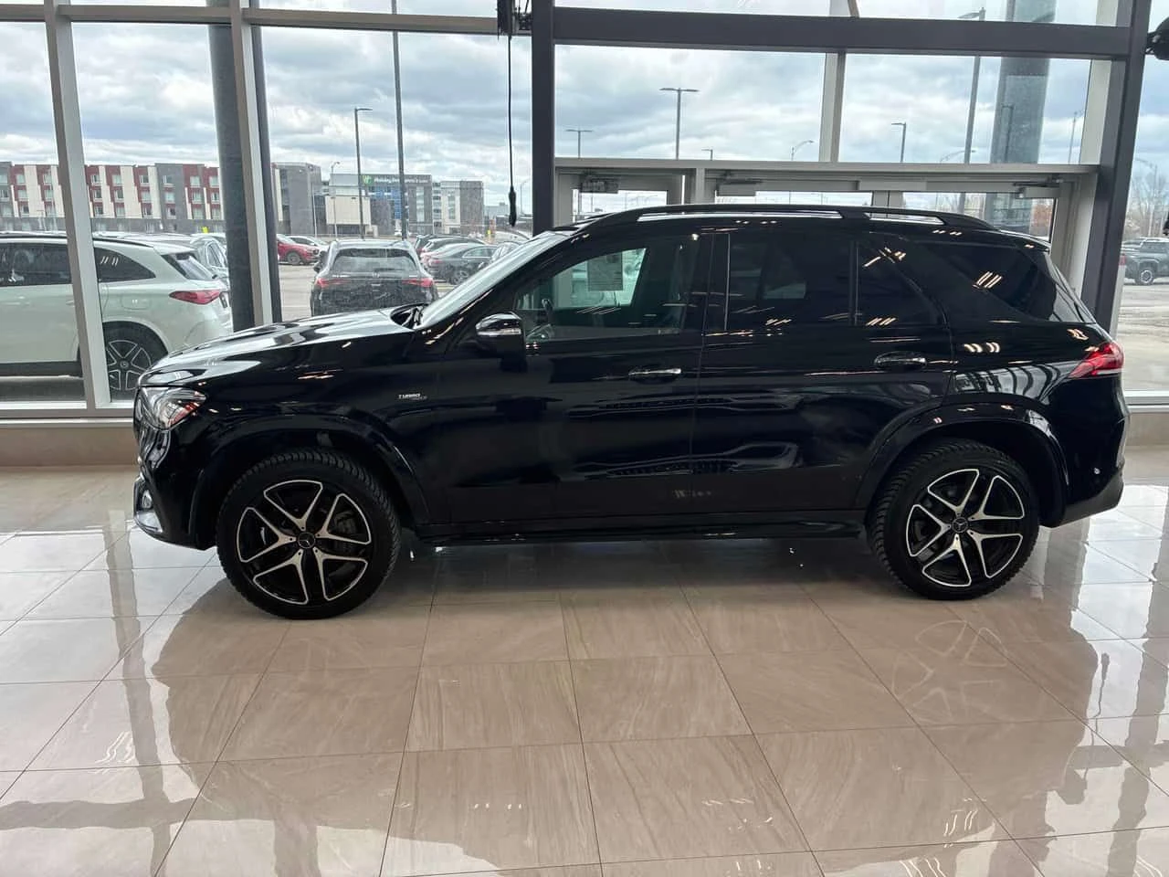 Mercedes-Benz GLE AMG 53  CARFAX, снимка 2 - Автомобили и джипове - 54507882