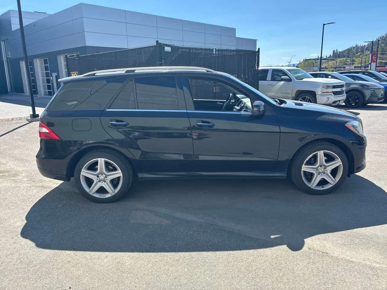 Mercedes-Benz ML 350 BlueTEC/ПОДГРЕВИ/ПАНОРАМА/АВТОФИНАНСИРАНЕ, снимка 4 - Автомобили и джипове - 54548596