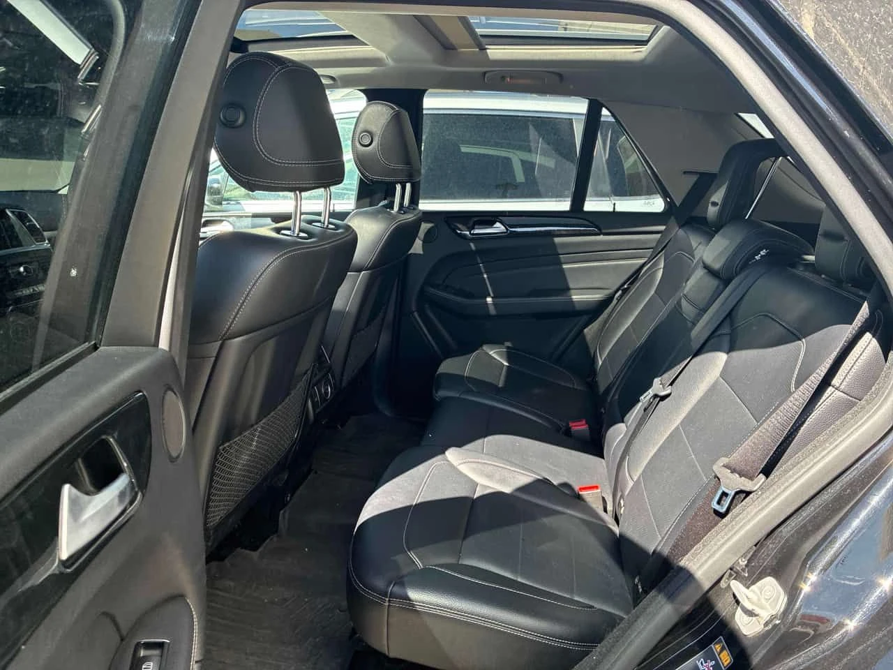 Mercedes-Benz ML 350 BlueTEC/ПОДГРЕВИ/ПАНОРАМА/АВТОФИНАНСИРАНЕ, снимка 12 - Автомобили и джипове - 54548596