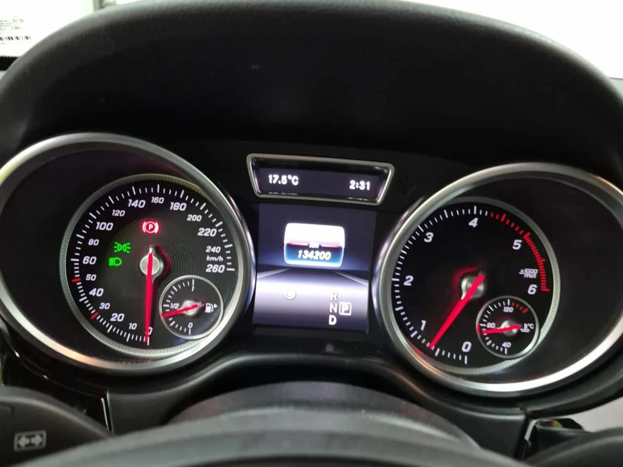 Mercedes-Benz GLE 350 D * ДИСТРОНИК * ОБДУХВАНЕ * HARMAN/KARDON * PANO *, снимка 9 - Автомобили и джипове - 54918960