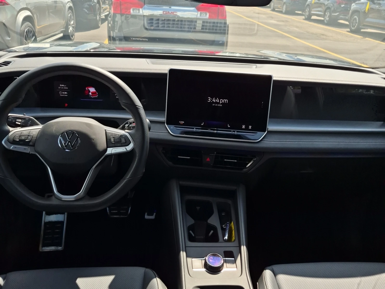 VW Tiguan COMFORTLINE R-LINE BLACK EDITION AWD, снимка 8 - Автомобили и джипове - 55407611