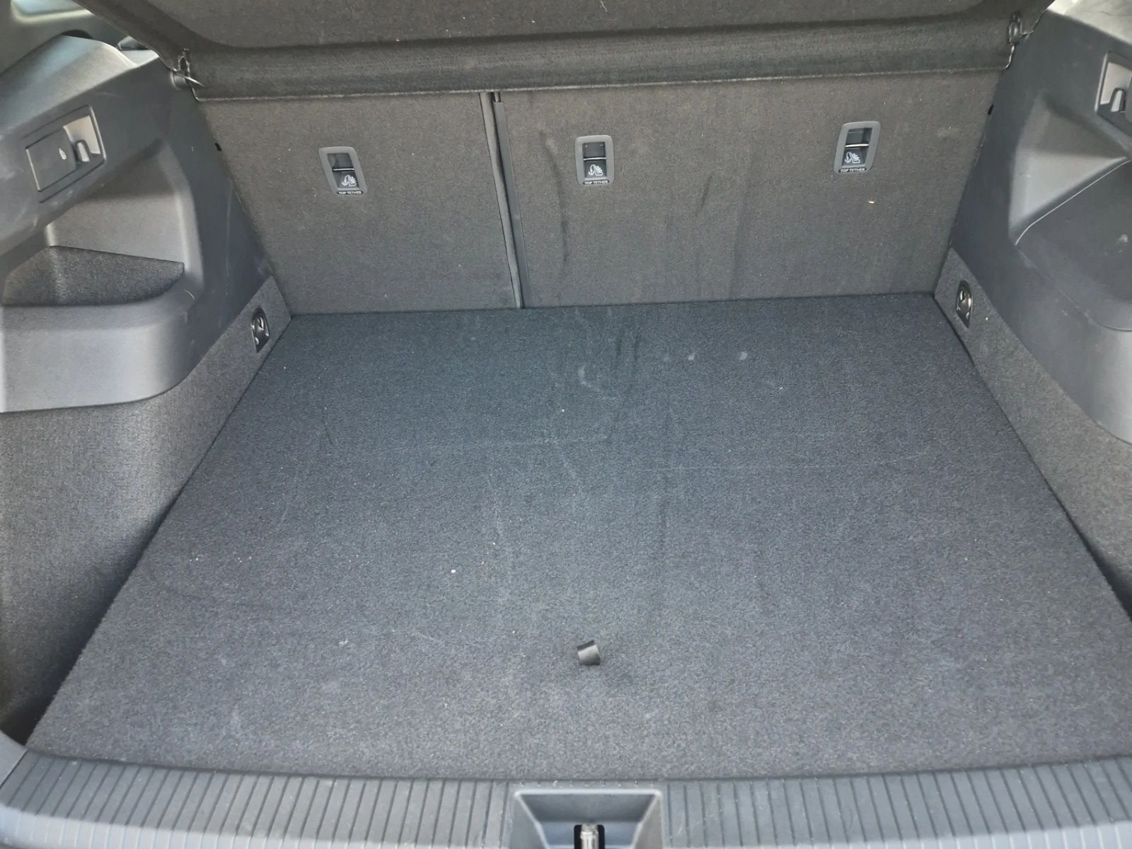 VW Tiguan COMFORTLINE R-LINE BLACK EDITION AWD, снимка 12 - Автомобили и джипове - 55407611