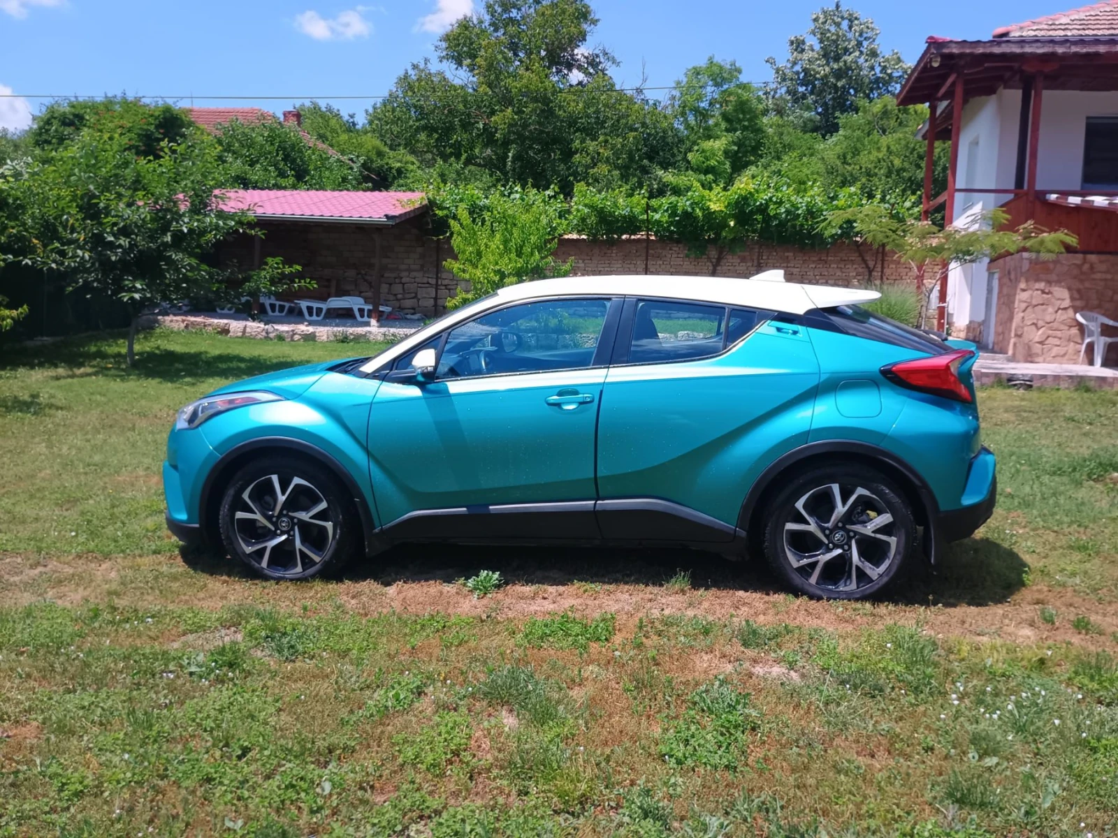 Toyota C-HR 17 000 KM, снимка 7 - Автомобили и джипове - 55588895