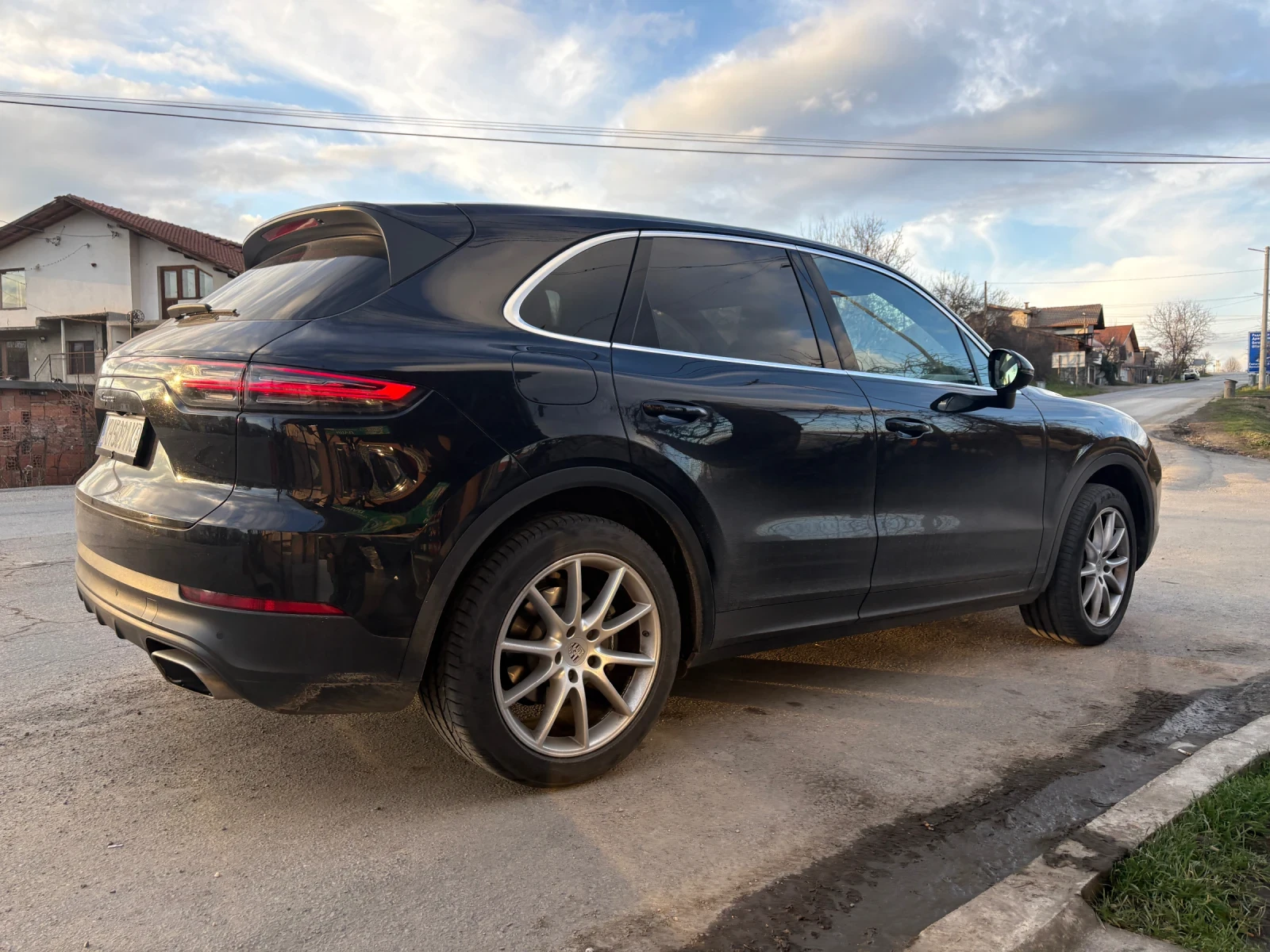 Porsche Cayenne 2019 Вс.платено, Обслужен, Black Edition, снимка 16 - Автомобили и джипове - 56571924