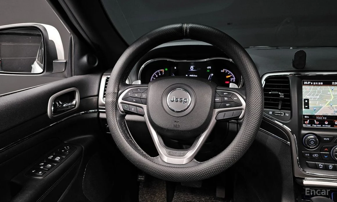 Jeep Grand cherokee, снимка 13 - Автомобили и джипове - 56620448