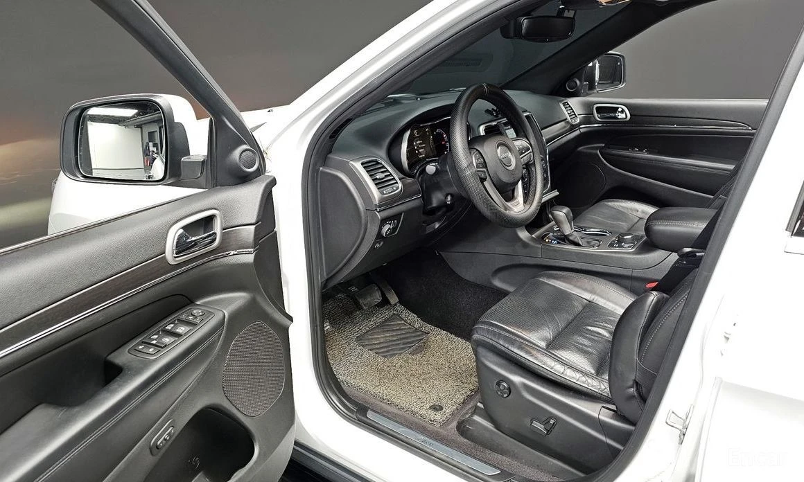Jeep Grand cherokee, снимка 12 - Автомобили и джипове - 56620448