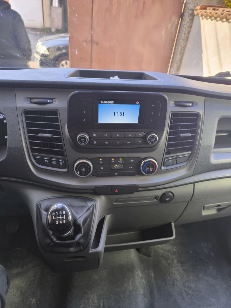 Ford Transit Дълга база, снимка 8 - Бусове и автобуси - 52409141