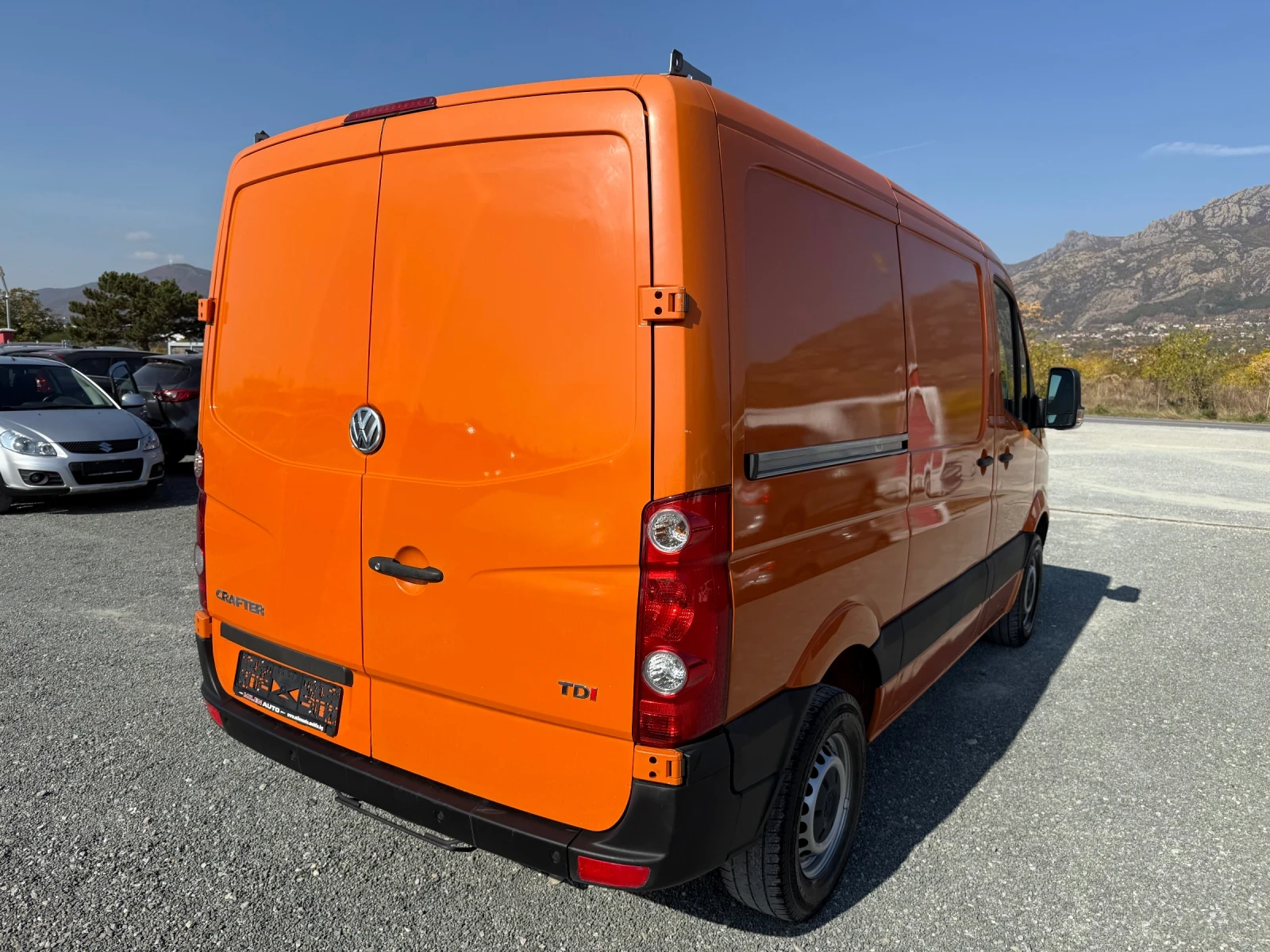 VW Crafter (KATO НОВА) - изображение 6