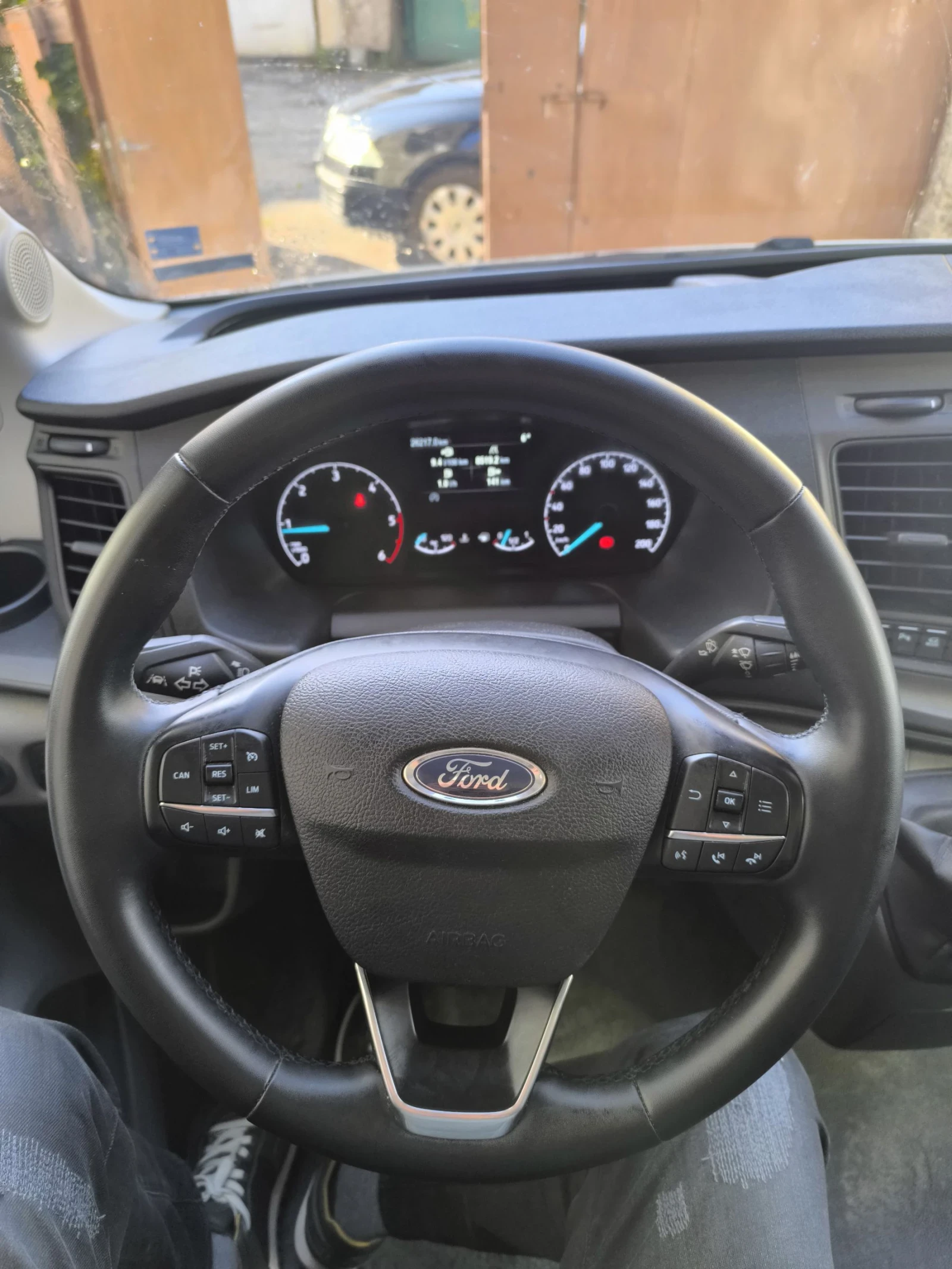 Ford Transit Дълга база - изображение 10