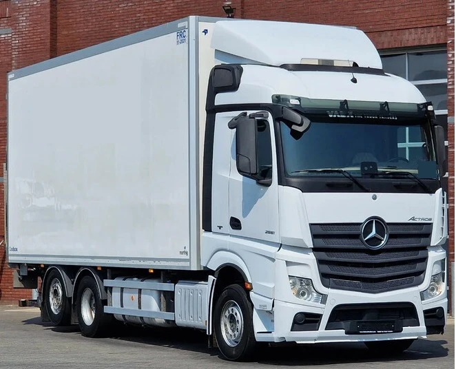 Mercedes-Benz Actros 2551, снимка 1 - Камиони - 46992407